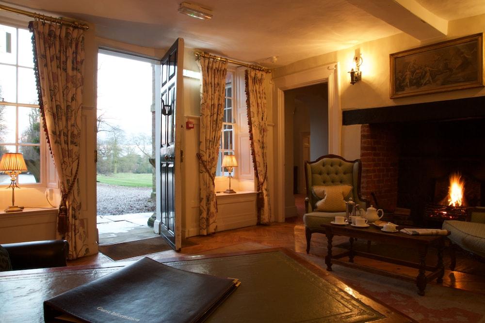 Flitwick Manor Hotel Exterior photo