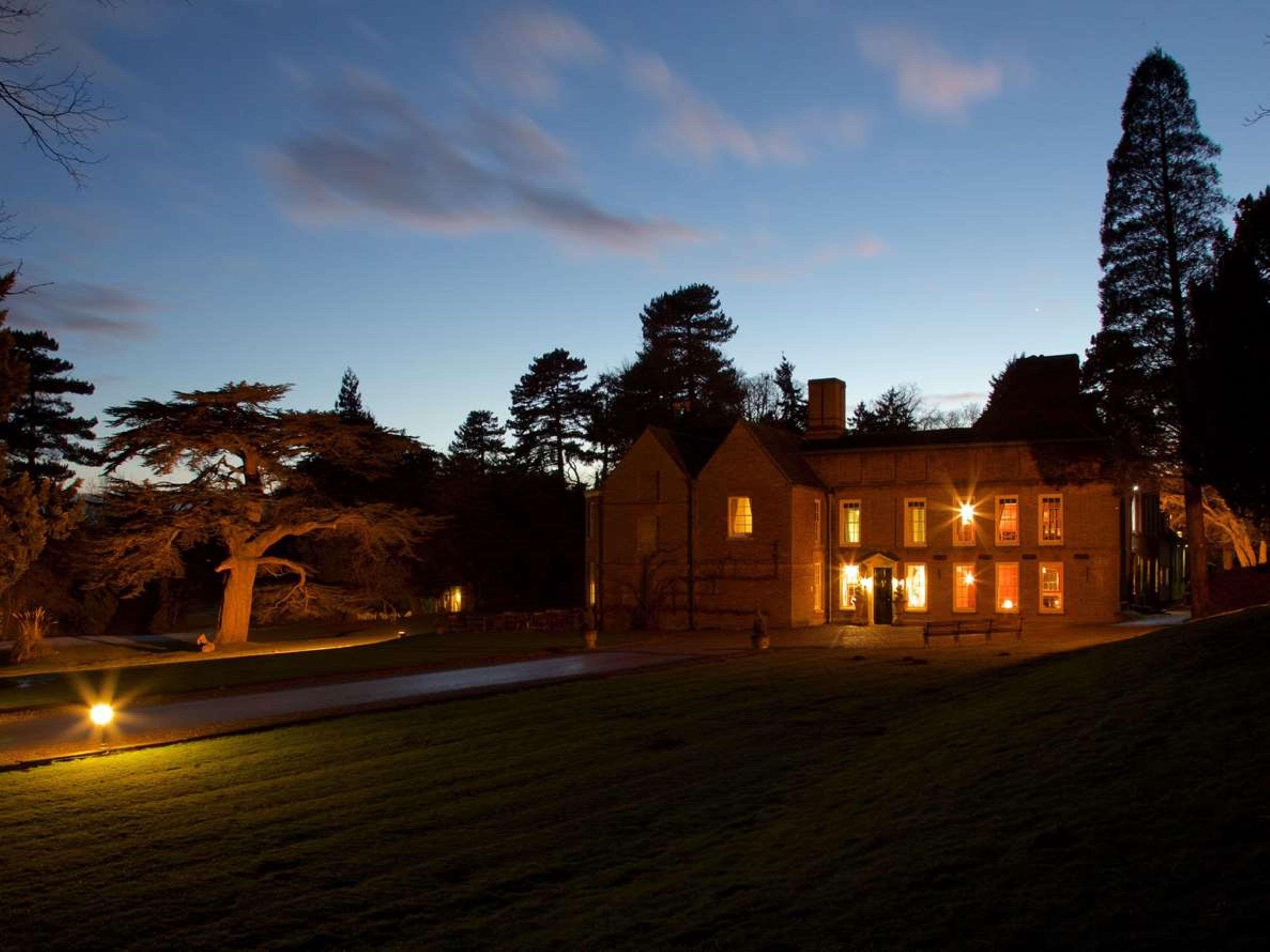 Flitwick Manor Hotel Exterior photo