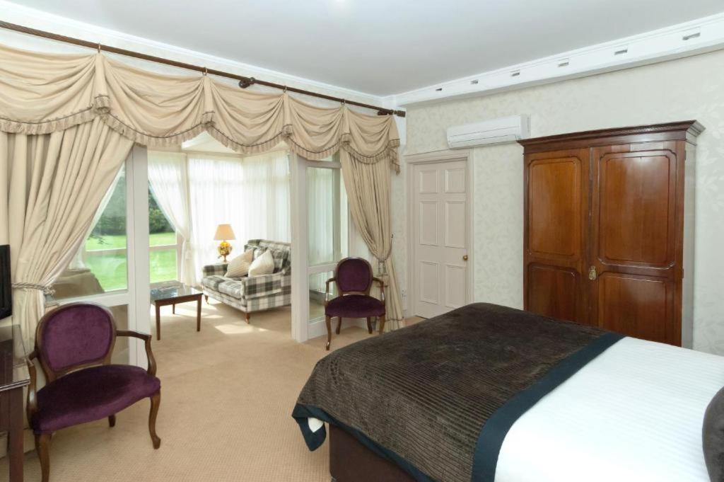 Flitwick Manor Hotel Exterior photo